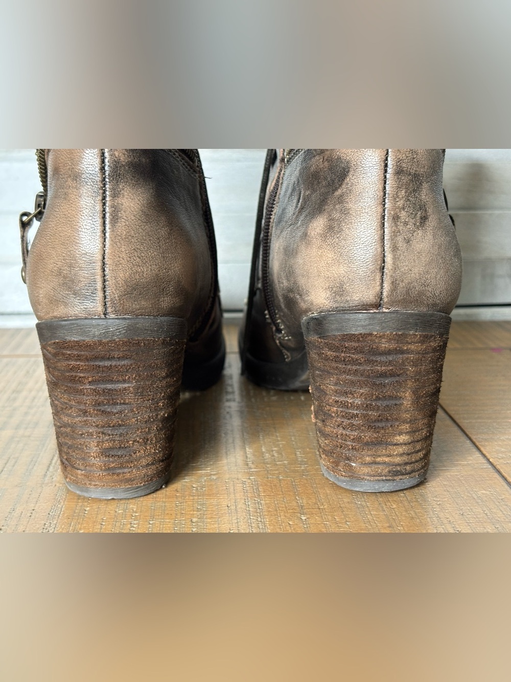 Earth Shoes Missoula Taupe Leather Lace Up Heeled Ankle Boots Size 9.5 - Picture 9 of 16